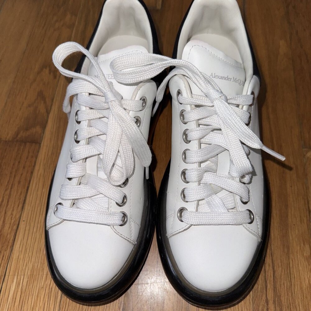 Alexander McQueen Larry Sneakers White Leather Black Gel Sole Size 38 1/2 D - Picture 12 of 16